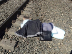 ﻿Поезд насмерть переехал мужчину в Волгограде