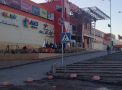 В Волгограде заминировали КомсоМОЛЛ 