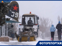 Долгожданный снегопад полностью преобразил субботний Волгоград 