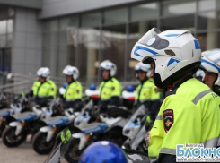 С наступлением весны на улицах Волгограда появляются мотополицейские