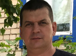 Вышел покурить и не вернулся: волгоградец пропал без вести в частном секторе