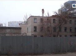 Застройщик самовольно начал строительство многоэтажки на территории ДОСААФ в Волгограде, вместо обещанного 4-этажного дома