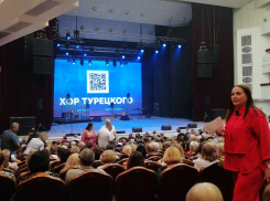 «Хор Турецкого» сорвал в Волгограде аншлаг: депутаты не попали в первые ряды