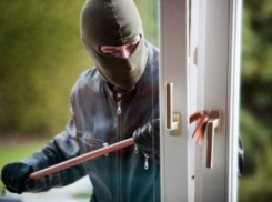 В Волгограде на вокзале задержан вор с бриллиантовыми часами из Ростова-на-Дону