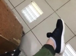 В Волгограде затопило администрацию Кировского района: видео с места ЧП