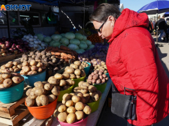 Кто богатеет из-за повышения цен на продукты, объяснил волгоградский экономист