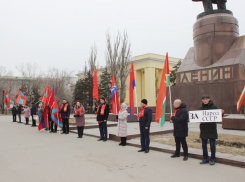 Прошло 30 лет, но они не сдаются: коммунисты Волгограда требуют вернуть СССР
