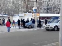 Полицейские с погоней задержали банду телефонных мошенников в Волгограде