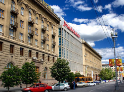 Бизнесмена заставили снести пристройку к ЦУМу Волгограда