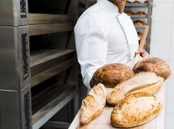 «Из Волгограда зерно раньше везли через Лондон?»: фермер о грабительских субсидиях для пекарей