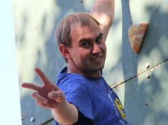 В Волгограде прощаются с трагически погибшим радиоведущим