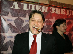 «Всегда любил джипы, а теперь хочу сатиновые трусы и майку-алкоголичку», – откровения волгоградского общественника