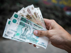 В Волгоградской области массово распространяют фальшивые деньги