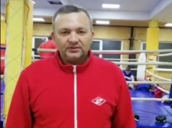Тринадцать учеников уволенного в Волгограде тренера по боксу отказались тренироваться в школе олимпийского резерва