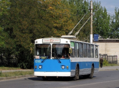 Троллейбус №15а в Волгограде возвращается на свой маршрут 