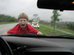 Волгоградцы боятся за жизнь своих детей из-за смертельно опасной игры «Беги или умри»