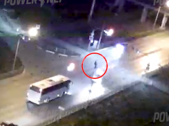 Полицейская машина сбила  пешехода под Волгоградом: видео