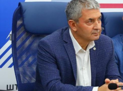 Глава волгоградского Союза журналистов России Вячеслав Черепахин поздравляет с Новым годом 