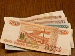 Водитель из Волгограда купил на сдачу выигрышный билет на 600 тысяч
