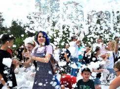 Лазерное шоу, пенная вечеринка и салют: в Волгограде будут развлекать студентов и школьников