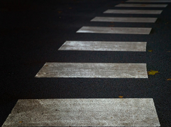 В Волжском водитель Mitsubishi Lancer сбил 53-летнюю женщину-пешехода