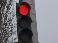 Водитель Chevrolet Niva сбил 81-летнего мужчину на обочине под Волгоградом