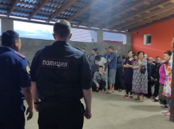 В полицию в Волгограде доставили 150 иностранцев 