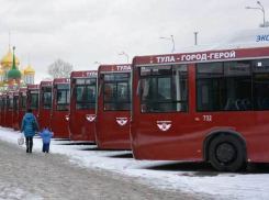 По улицам Волгограда проедут девять автобусов с именами городов-героев