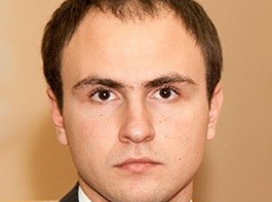 Сын беглого экс-депутата Михеева стал крупным коммунальным должником