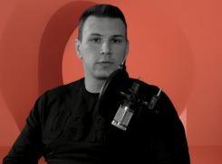 «Первый половой акт - самое ужасное. Стыд и слезы»: сексолог Михаил Клочков в подкасте «Блокнота»