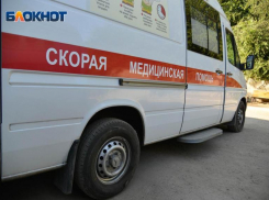 Попавшего под колеса ребенка спасают врачи в реанимации в Волгоградской области 