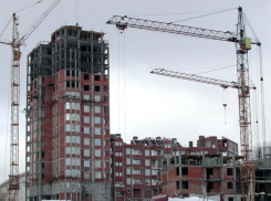 В Волжском 55-летний инженер погиб в шахте лифта строящегося дома