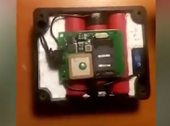 Житель Волжского обнаружил у себя в авто устройство слежения