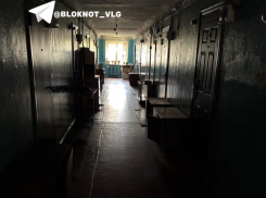 Текут холодильники: вторые сутки остается без света дом на юге Волгограда