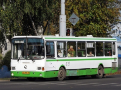 В Волгограде суд расторг договор с перевозчиком маршрутки №111 