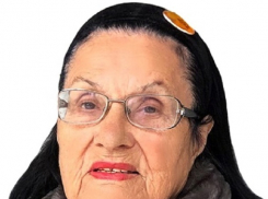 Волгоградцев просят помочь в поиске 84-летней пенсионерки в розовой ночной рубашке