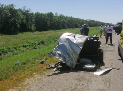 Родители с 6-месячным сыном погибли в ДТП с фурой под Волгоградом