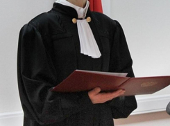 В центре Волгограда выпала из окна высотки и разбилась судья, выносившая приговоры чиновникам – коррупционерам