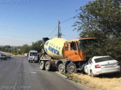 Следователи ищут свидетелей смертельного столкновения бетономешалки и Skoda в Волгограде 