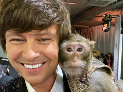 Любвеобильному с улыбкой Чеширского кота певцу Прохору Шаляпину исполнилось 37 лет