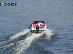 Рыбак из Уфы трагически погиб в Волгограде, ударившись головой об катер во время плавания 