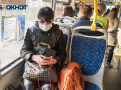 В Волгограде предложили прокатить желающих носить летом маски в переполненных душных автобусах