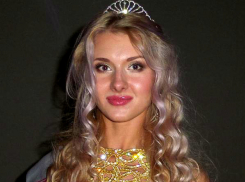 Конкурс «Мисс студенчество Волгограда-2015» выиграла очаровательная блондинка Настя 