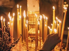 Приставы заставили злостных алиментщиков выслушать в церкви душеспасительные проповеди