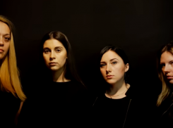 «Им лишь бы дай»: в Волжском записали видеоответ для приставов в стиле группы «Kazka»