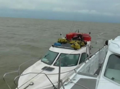 В Камышине продолжают поиски 12-летнего мальчика с опрокинувшегося катера