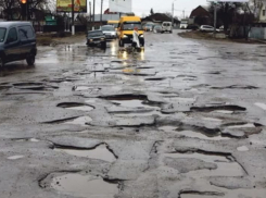 Волгоград взял «серебро» в рейтинге убитых дорог России 