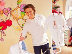 Коляска для наследника обошлась волгоградцу Прохору Шаляпину в 300 тысяч рублей