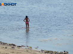 Волгоградцам рассказали об опасной дизентерии, которая передается через воду и немытые фрукты