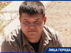 «Нам часто говорят: «Помогите лучше детям!»»: владелец приюта под Волгоградом, где 150 животных отправляют на улицу